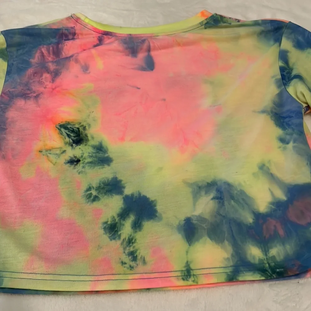 Shein Tie Dye Eye Wink Eyelash Crop Long Sleeve Top Size Medium - Picture 7 of 7